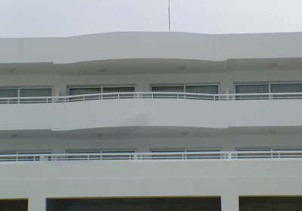 Tofinis Hotel ไอยานาปา ภายนอก รูปภาพ